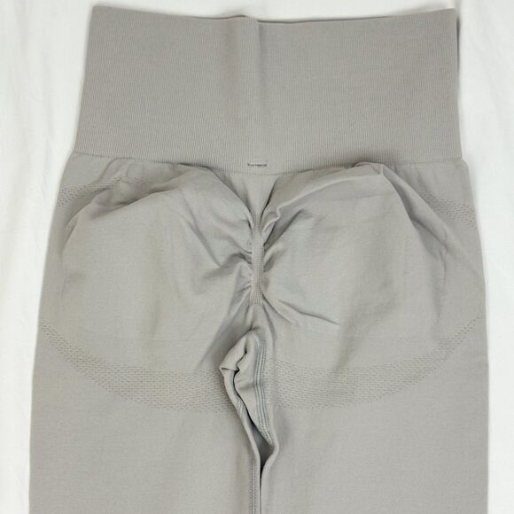 HALARA Seamless Flow Tummy Control Butt Lifting Leggings S 7/8 Lt Gray NEW B79 - Picture 4 of 6